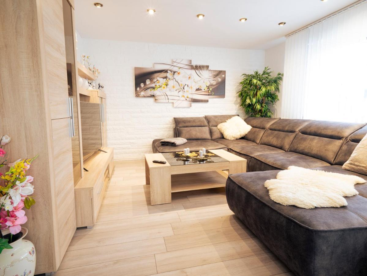 Truth Fuer 5 - King Size Betten, Kamin, Garten, Xxl Couch, Smart-Tv Dortmund Zewnętrze zdjęcie