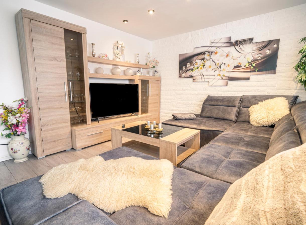 Truth Fuer 5 - King Size Betten, Kamin, Garten, Xxl Couch, Smart-Tv Dortmund Zewnętrze zdjęcie